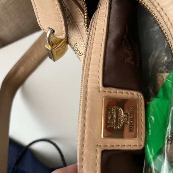 MCM munchen sling or handbag - Picture 4 of 5